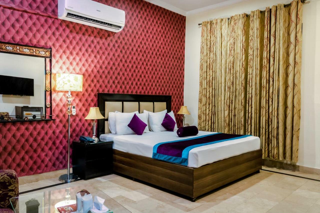 Rose Palace Hotel, Garden Town Lahore Bagian luar foto