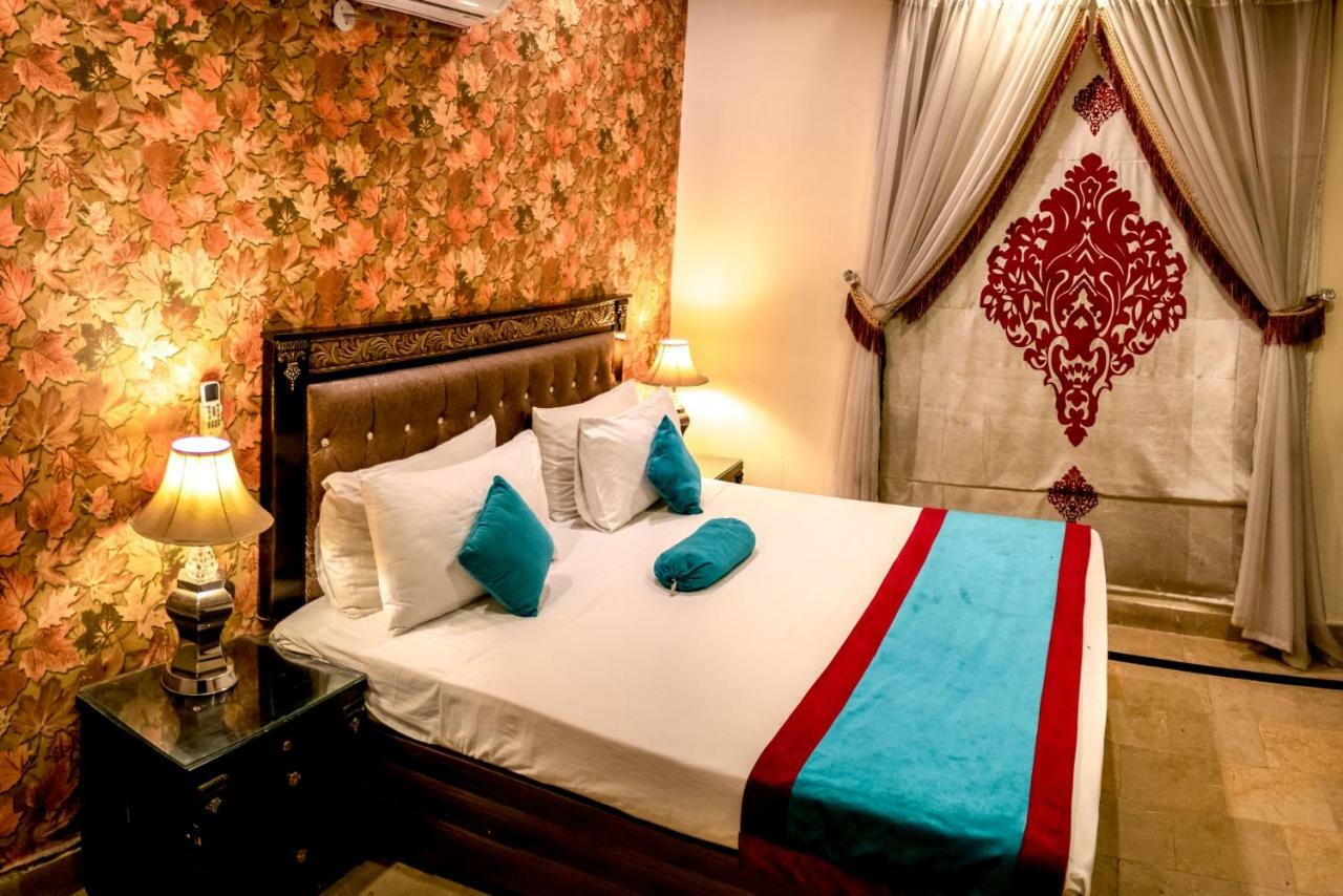 Rose Palace Hotel, Garden Town Lahore Bagian luar foto